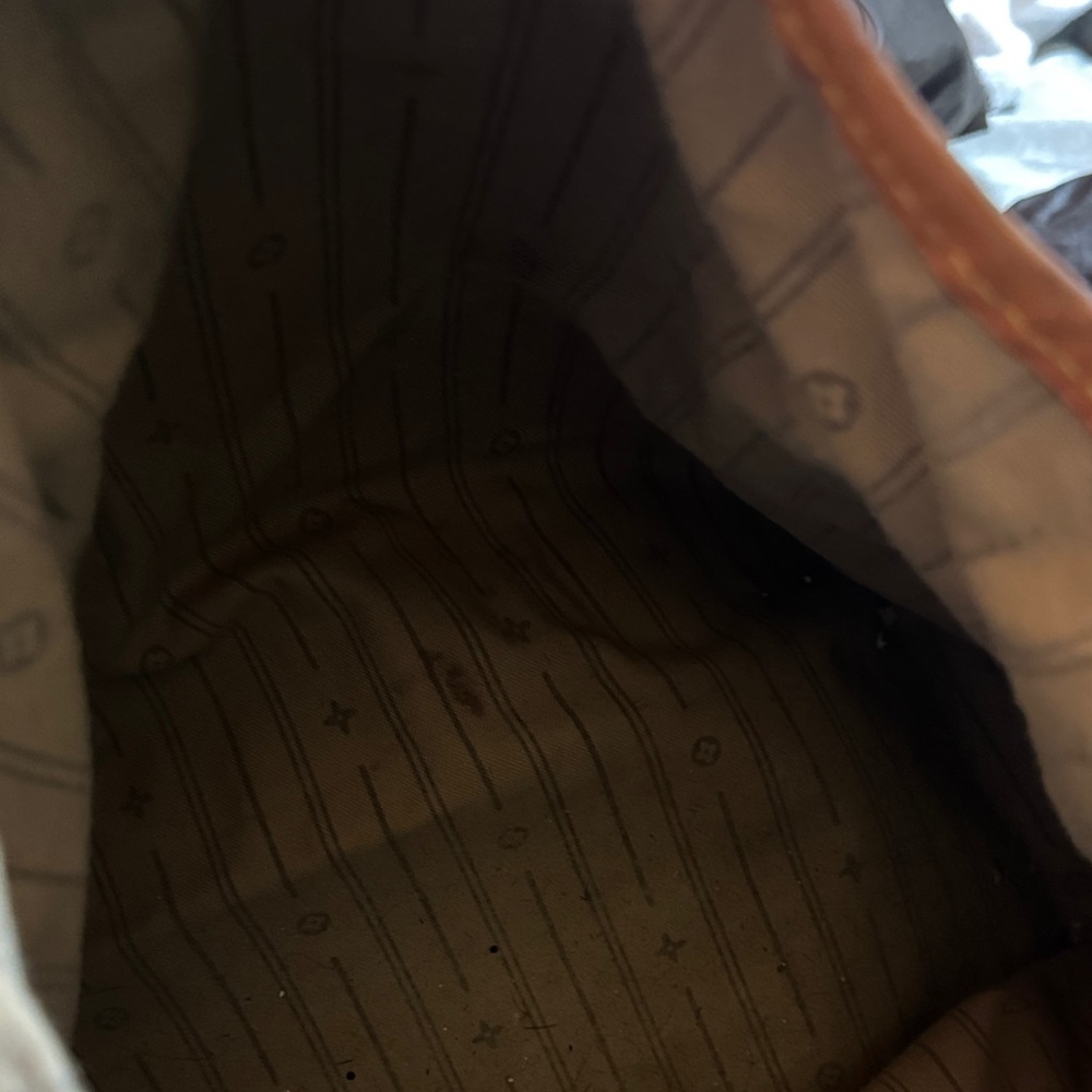 Louis Vuitton Monogram Shoulder Bag in Brown and Tan - Picture 9 of 9